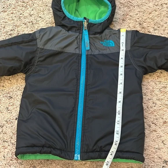 Toddler The North Face Reversible Puffer Coat - Picture 11 of 12
